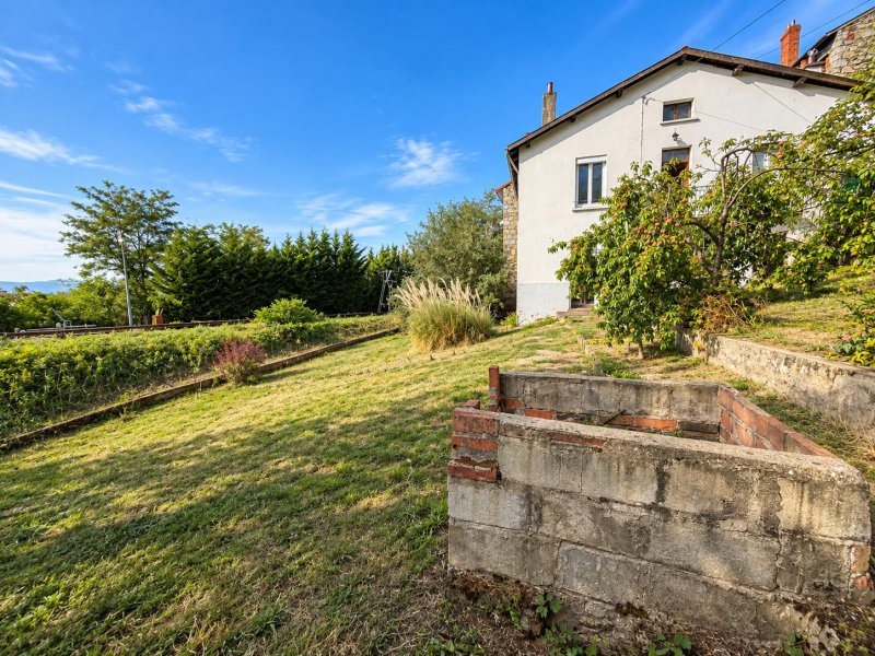 Maison à vendre, 3m², Thiers