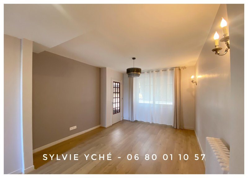Maison à louer, 4m², Mazamet