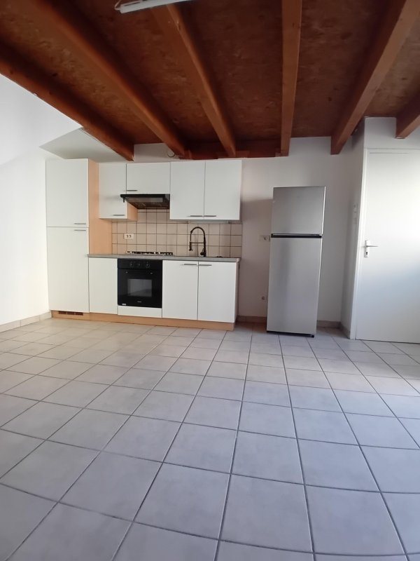 Maison à vendre, 3m², Beaujeu