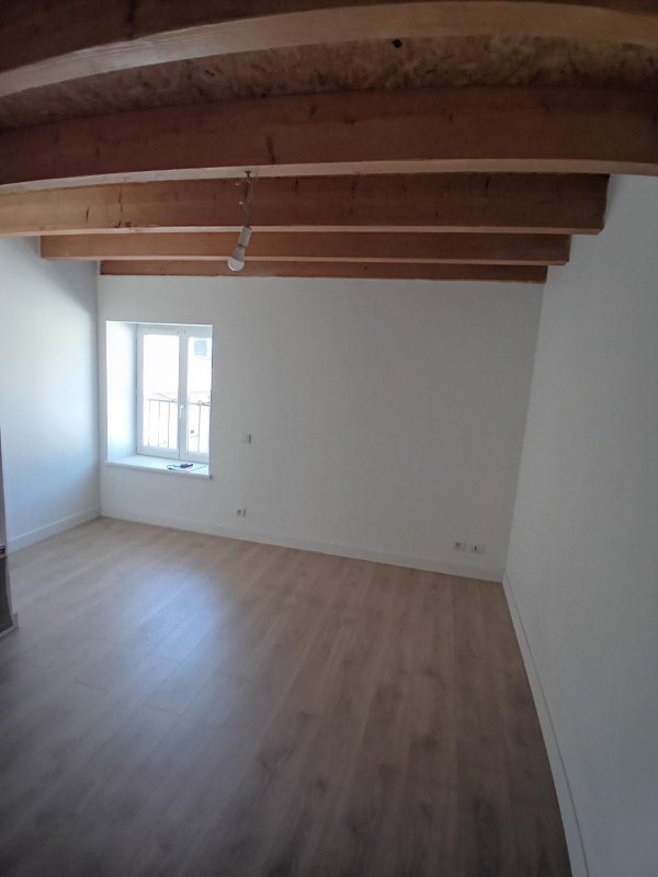 Maison à vendre, 3m², Beaujeu