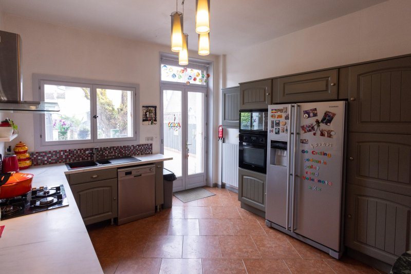 Maison à vendre, 3m², Moissac