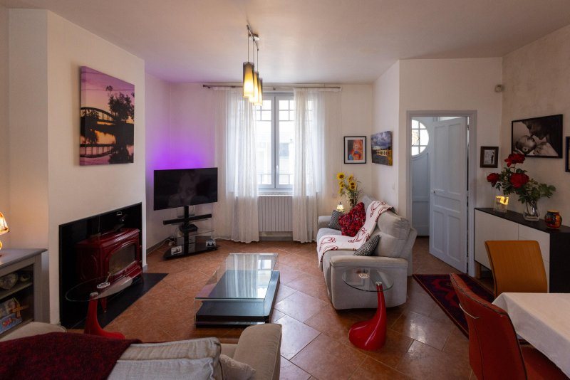 Maison à vendre, 3m², Moissac