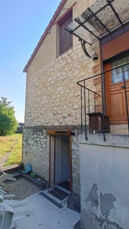 Maison à vendre, 3m², Longueville
