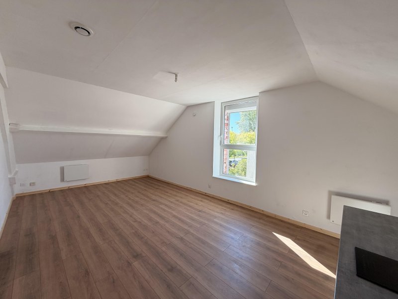 Appartement à louer, 1m², Châlette-sur-Loing