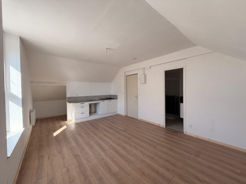 Appartement à louer, 1m², Châlette-sur-Loing