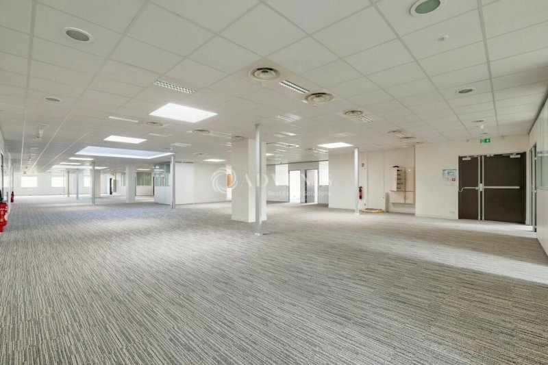 Maison à louer, 1456m², Cergy