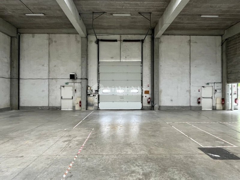 Maison à louer, 900m², Vitry-sur-Seine