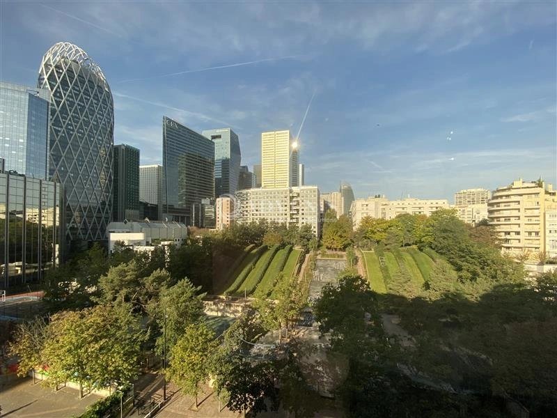 Maison à louer, 1590m², Courbevoie