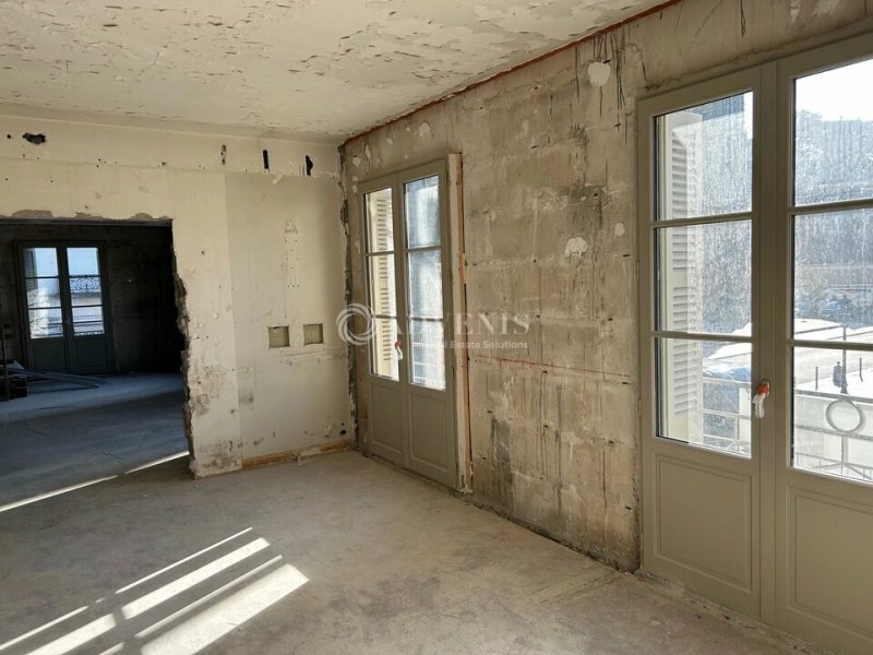 Maison à louer, 1009m², Tours