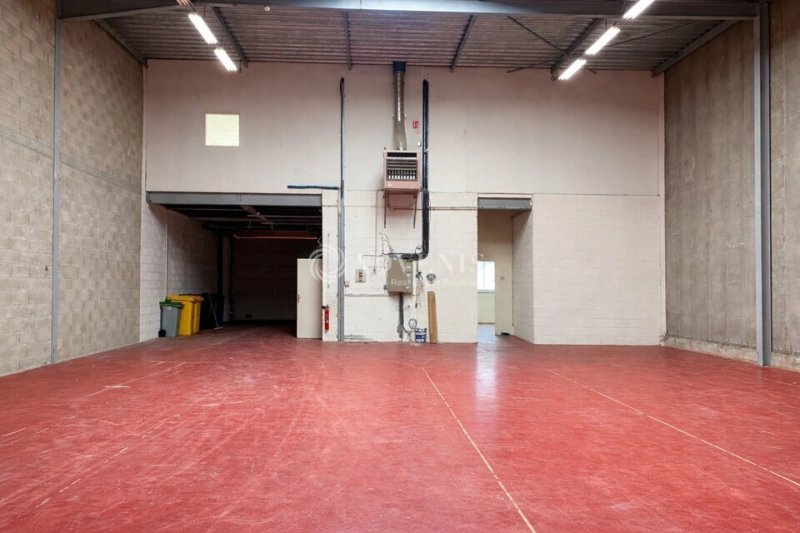 Maison à louer, 799m², Villejuif