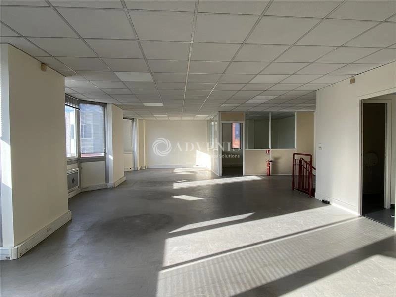 Maison à louer, 799m², Villejuif
