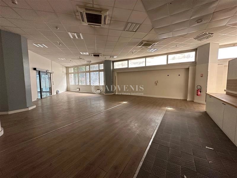 Maison à louer, 876m², Noisy-le-Grand