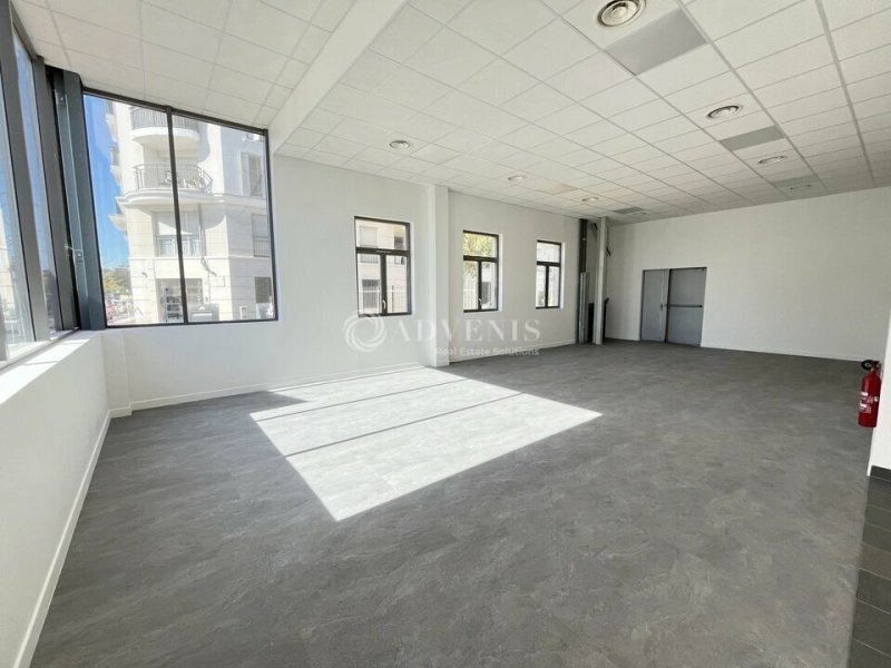 Maison à louer, 472m², Le Blanc-Mesnil