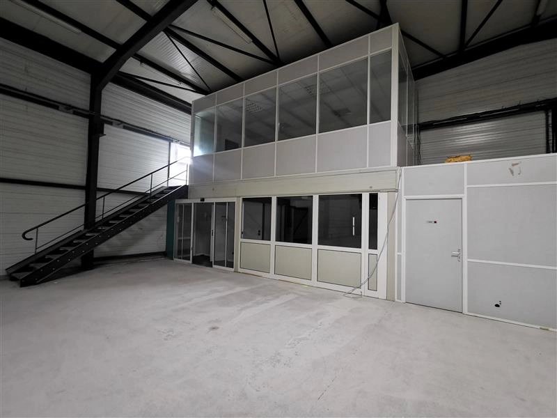 Maison à louer, 722m², Ennevelin