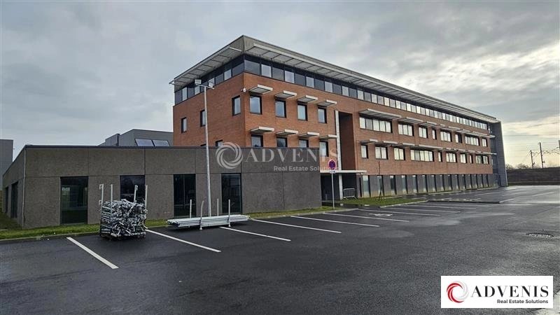 Maison à louer, 2966m², Sainghin-en-Mélantois