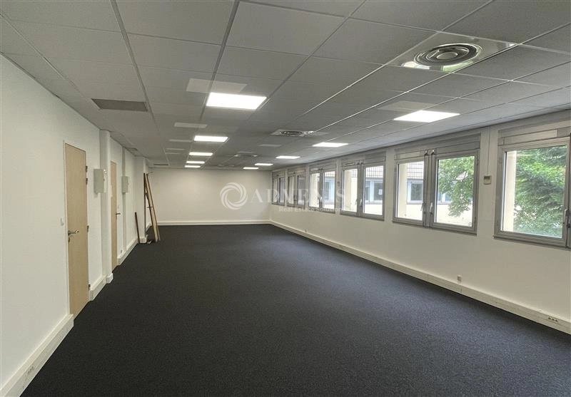 Maison à louer, 1146m², Aulnay-sous-Bois