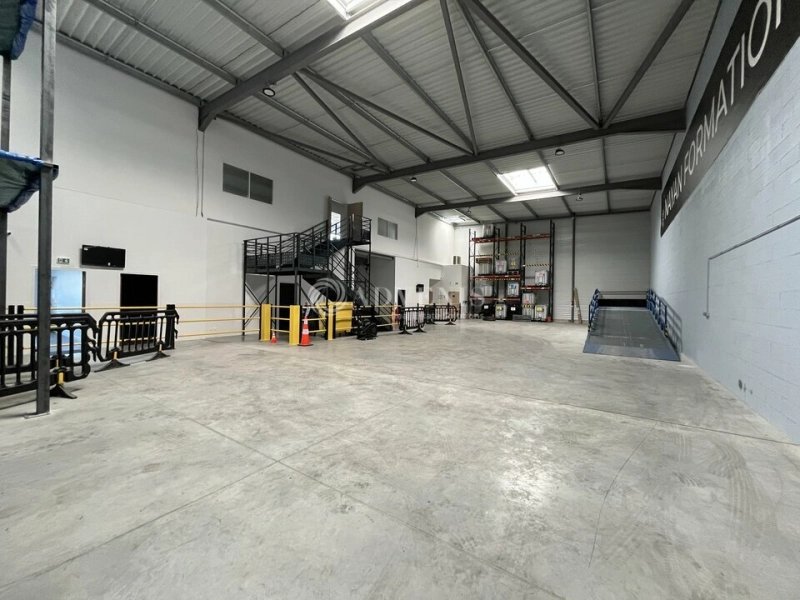 Maison à louer, 734m², Aulnay-sous-Bois