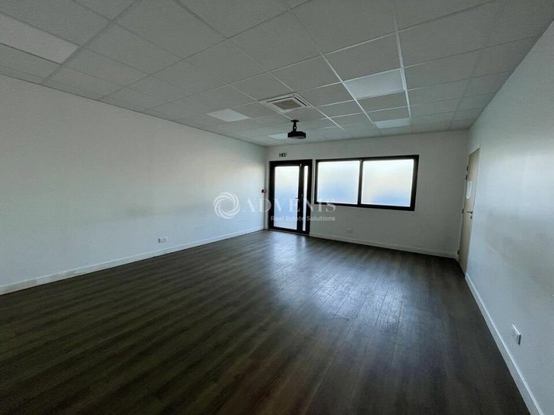 Maison à louer, 734m², Aulnay-sous-Bois