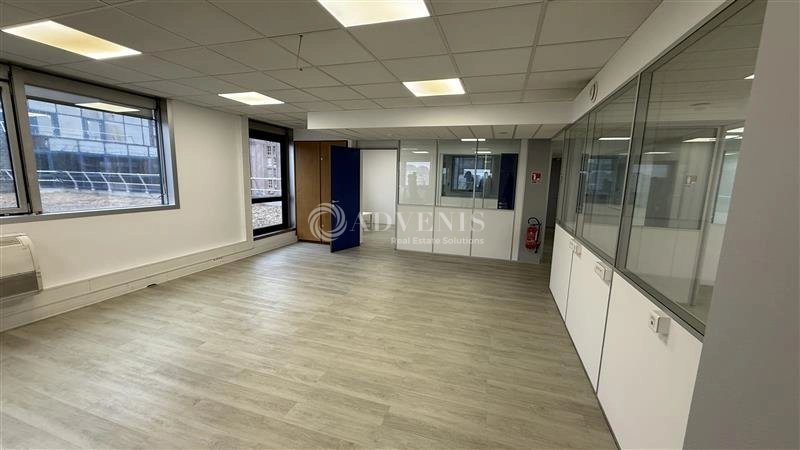 Maison à louer, 961m², Noisy-le-Grand