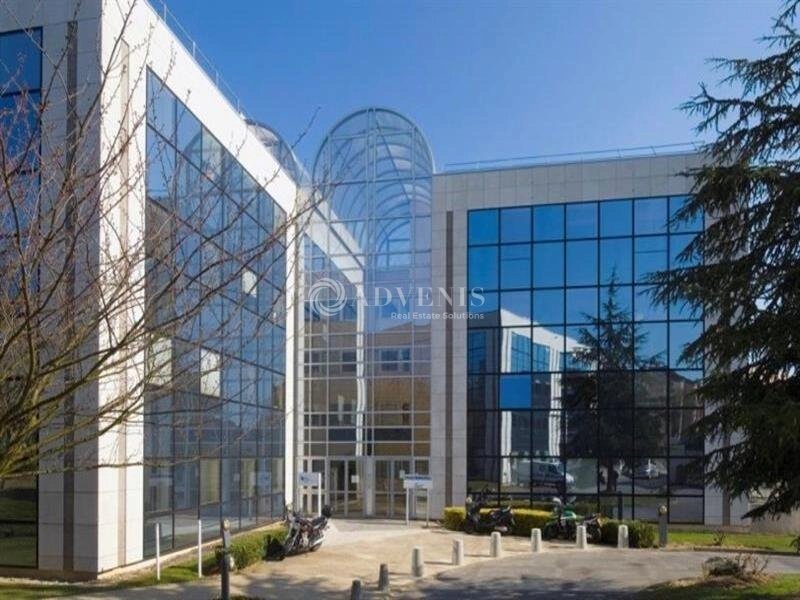 Maison à louer, 590m², Cergy