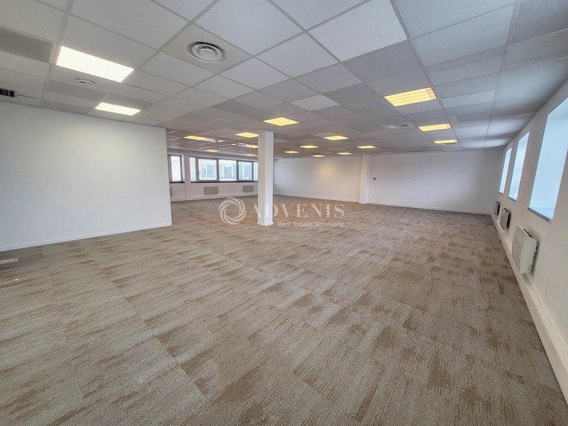 Maison à louer, 590m², Cergy
