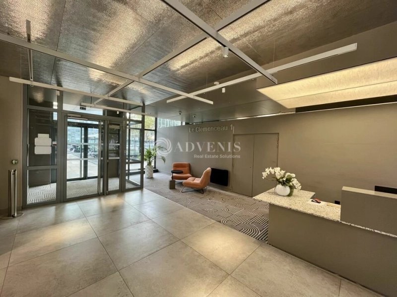 Maison à louer, 1718m², Nanterre