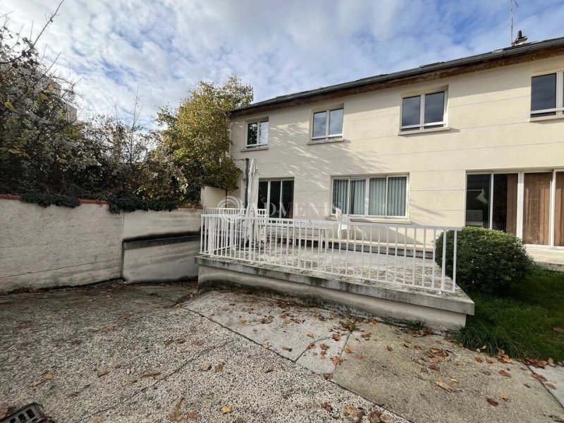 Maison à louer, 187m², Bobigny