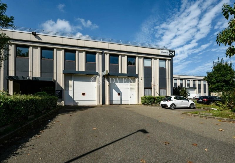 Maison à louer, 1665m², Cergy