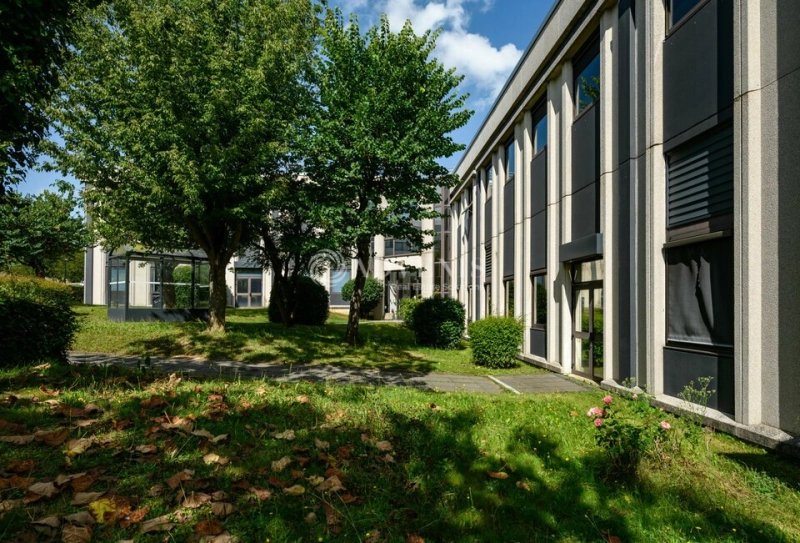 Maison à louer, 1665m², Cergy