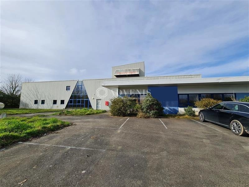 Maison à louer, 2612m², Plounévez-Moëdec