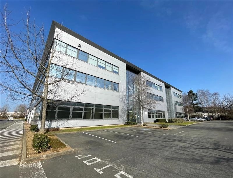 Maison à louer, 3685m², Roissy-en-France