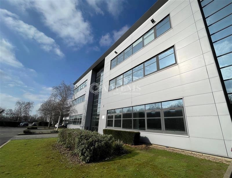 Maison à louer, 3685m², Roissy-en-France