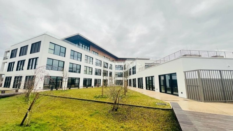 Maison à louer, 3287m², Pessac