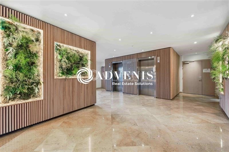 Maison à louer, 976m², Noisy-le-Grand