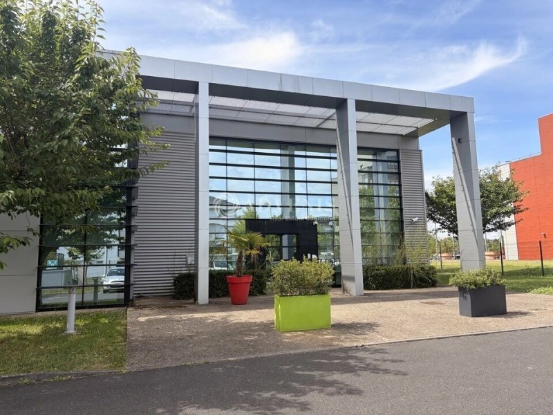 Maison à louer, 1365m², Tours