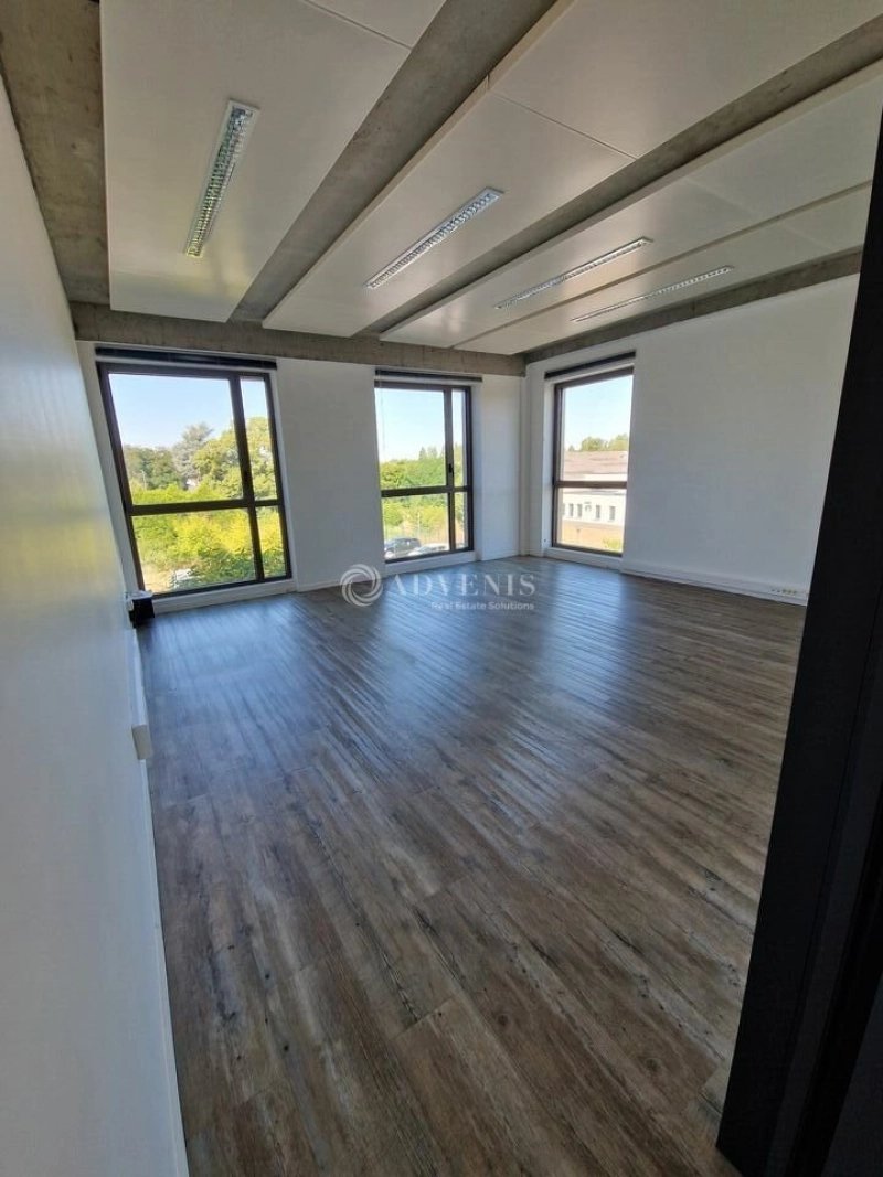 Maison à louer, 156m², Nazelles-Négron