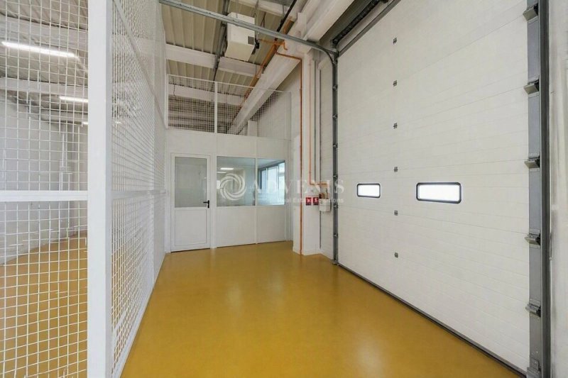 Maison à louer, 1282m², Roissy-en-France