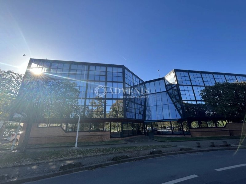 Maison à louer, 738m², Champigny-sur-Marne