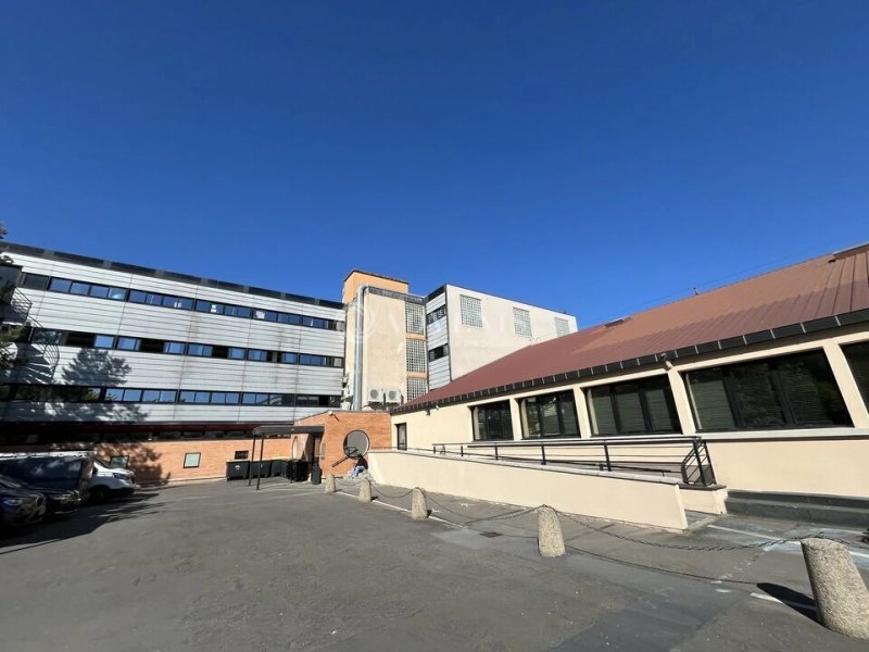 Maison à louer, 738m², Champigny-sur-Marne