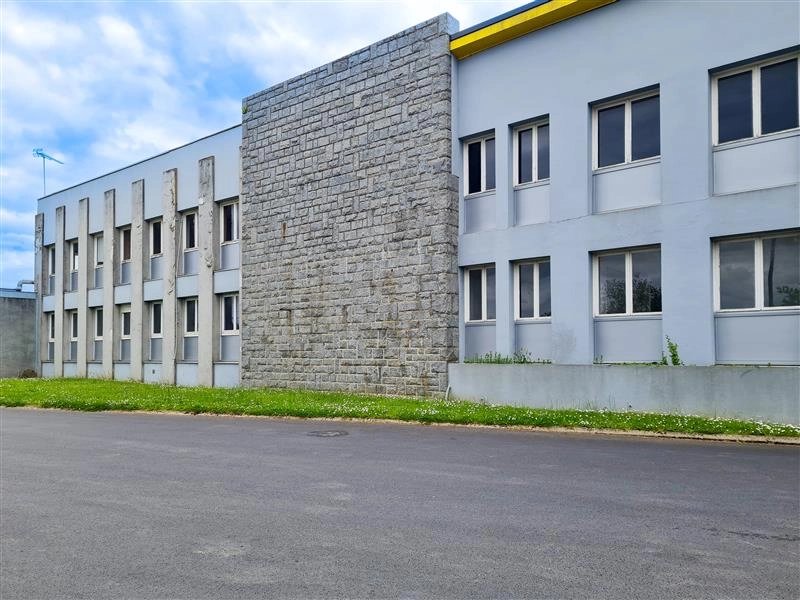 Maison à louer, 760m², Plaintel