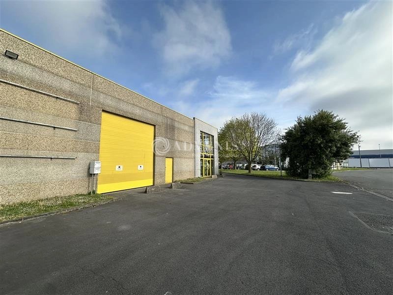 Maison à louer, 720m², Templemars