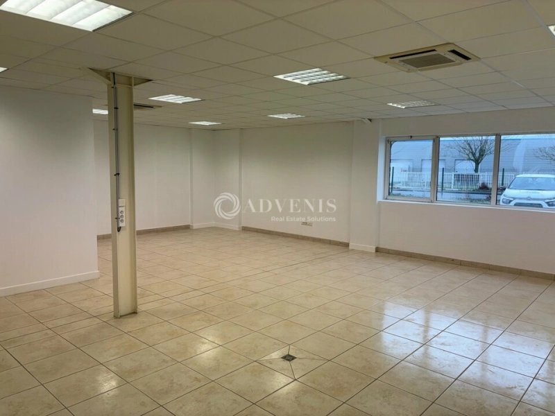 Maison à louer, 350m², Parçay-Meslay