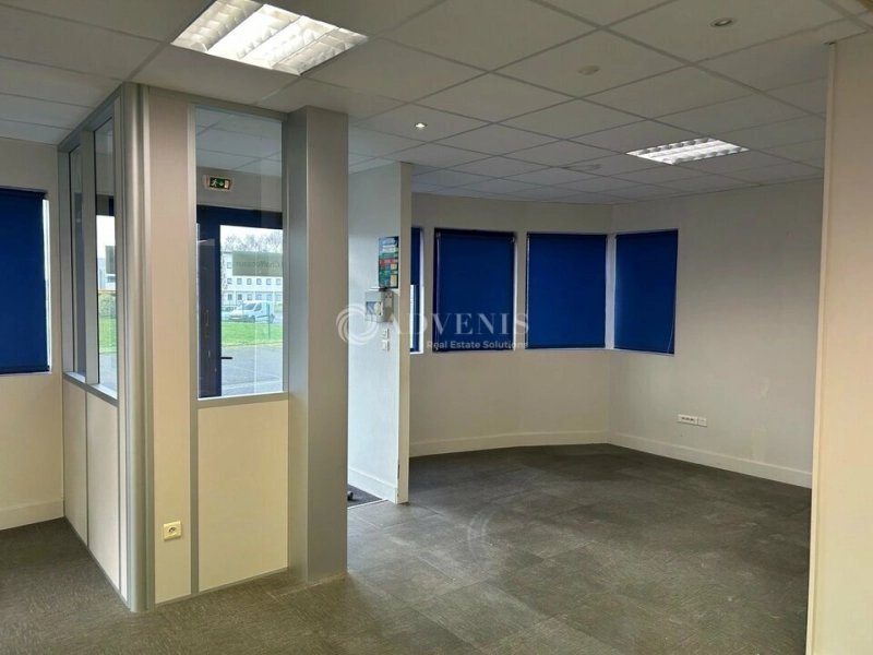 Maison à louer, 350m², Parçay-Meslay