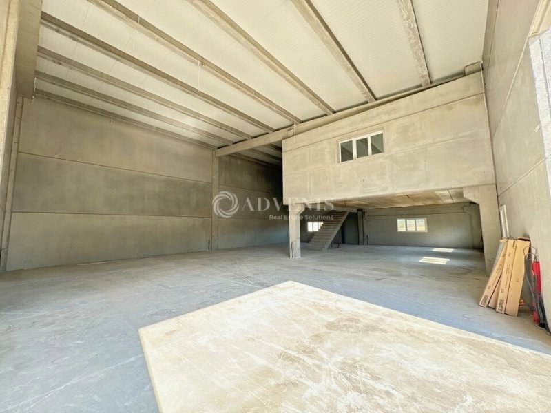 Maison à louer, 283m², Villeneuve-lès-Béziers