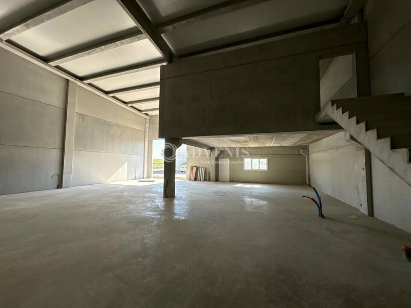 Maison à louer, 283m², Villeneuve-lès-Béziers