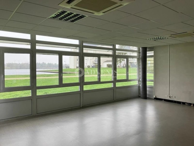 Maison à louer, 298m², Bourges