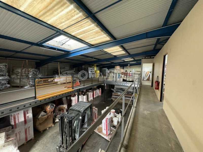 Maison à louer, 640m², Villeneuve-lès-Béziers