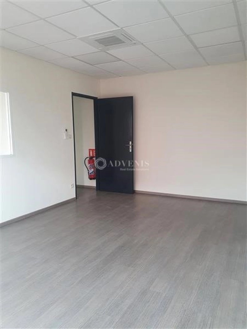 Maison à louer, 1572m², Fléville-devant-Nancy