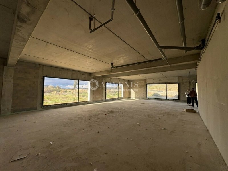 Maison à louer, 205m², Montredon-des-Corbières