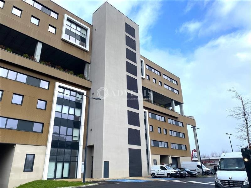 Maison à louer, 1387m², Colombes